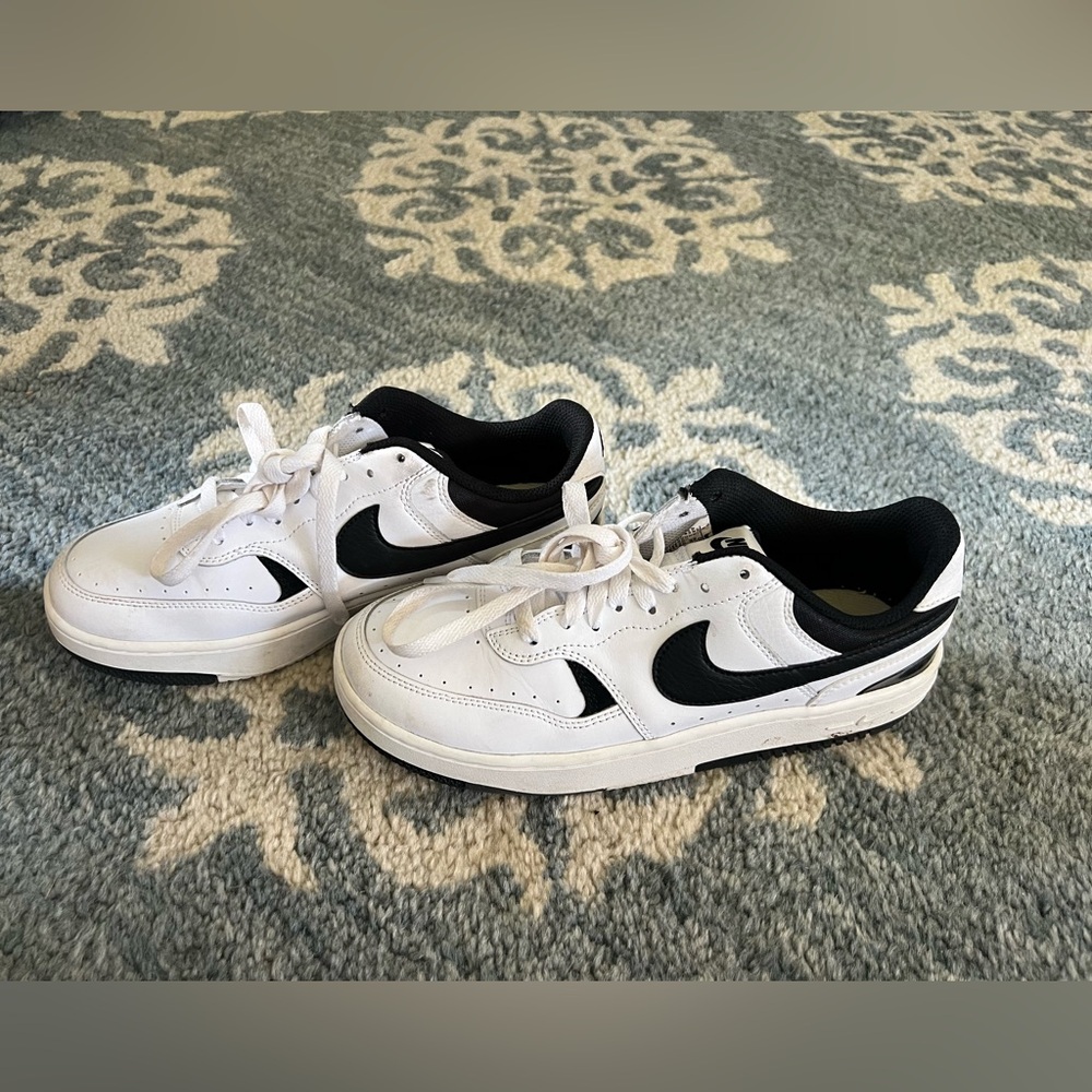 Nike Gamma Force Sneaker-Women